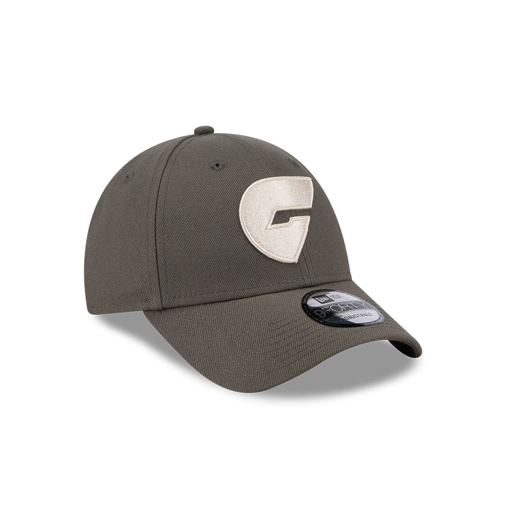 Greater Western Sydney Giants Hat - AFL 2025 Dusty Charcoal Grey 9Forty Strapback Cap - New Era